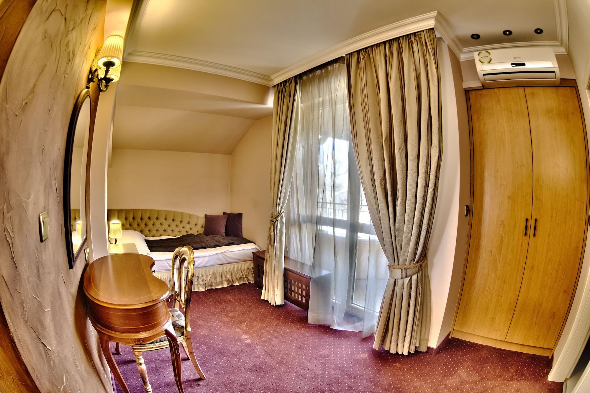 Hotel Meg-lozenetz