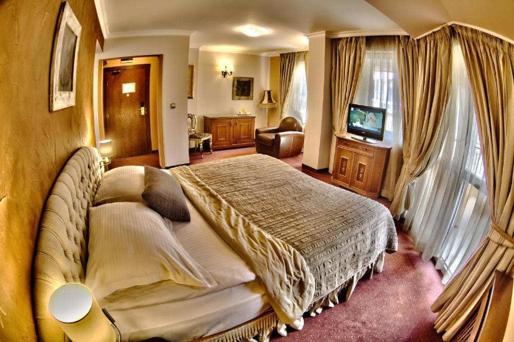 Hotel Meg-lozenetz 3*