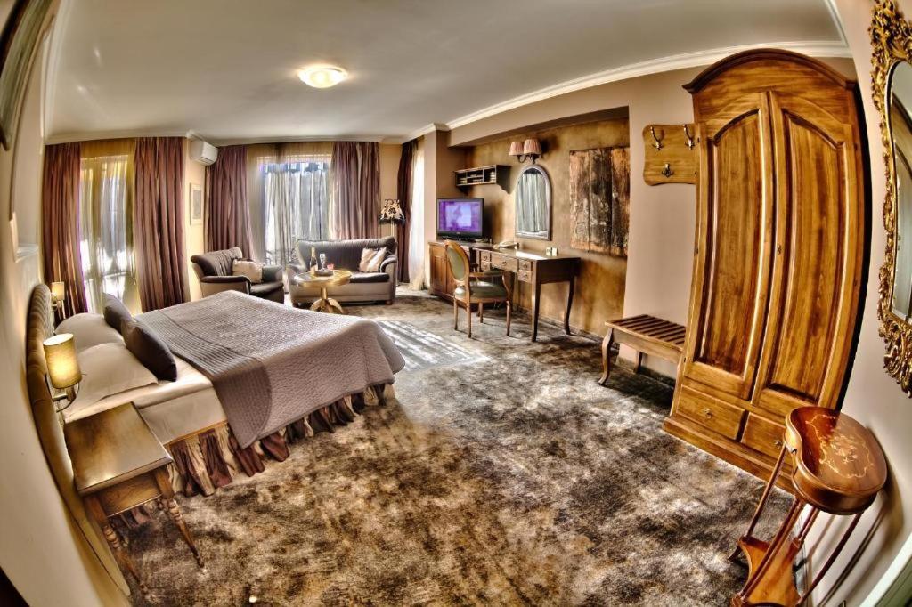 Hotel Meg-lozenetz 3*
